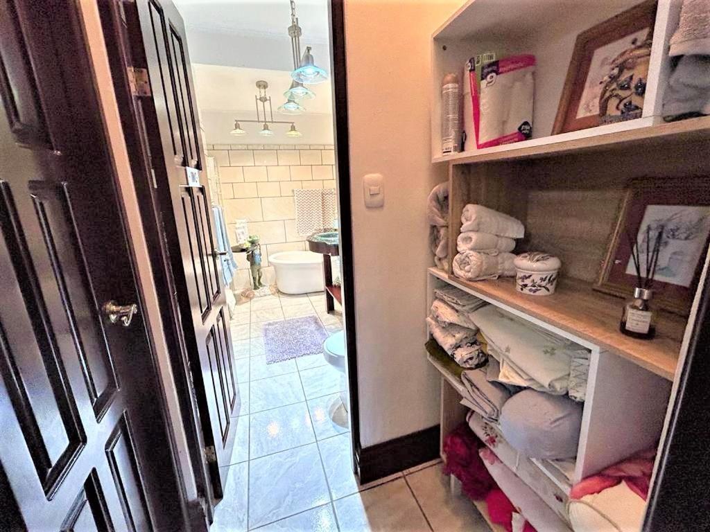 Casa Sophia 3 Listings Apartment 1 Or Apartment 2 Separately Or Apt 1 And 2 Together All With Fo Internet Guápiles Exterior foto